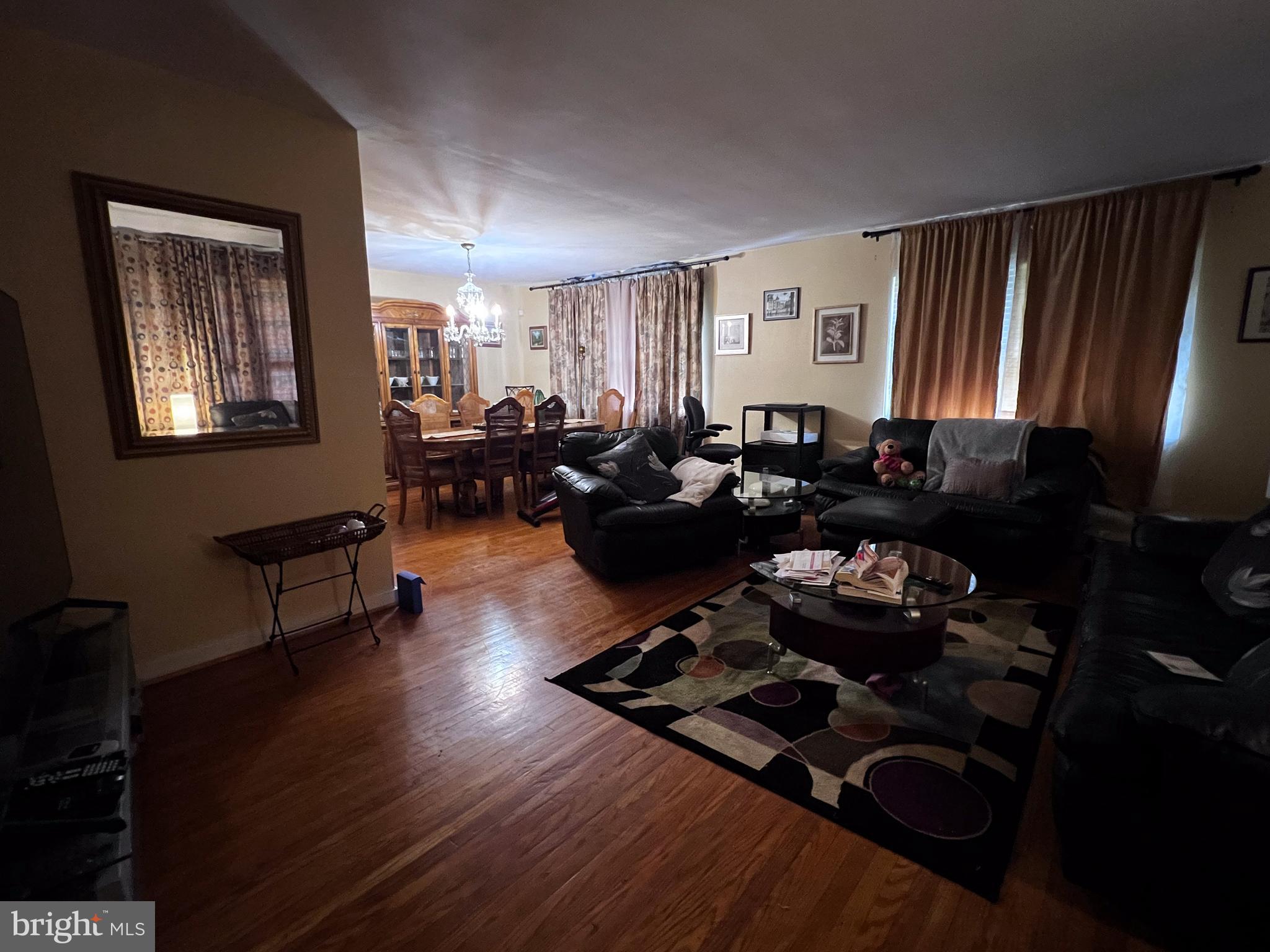 5930 Avonhoe Road Philadelphia, PA 19138 - Photo 2 of 19 Gallery Image 2