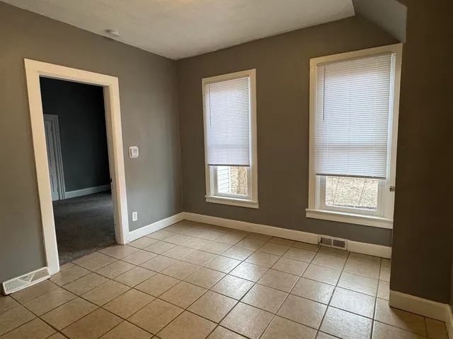 $900 | 710 East 13th Street, Unit 1, Davenport, IA 52803