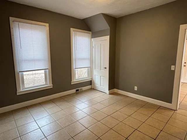 $900 | 710 East 13th Street, Unit 1, Davenport, IA 52803