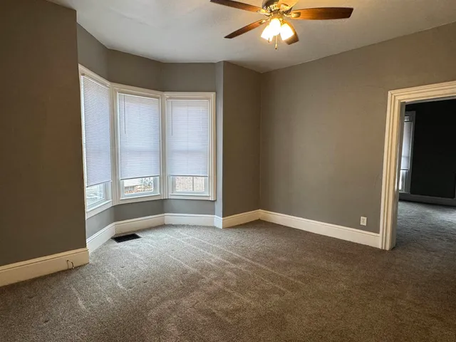 $900 | 710 East 13th Street, Unit 1, Davenport, IA 52803