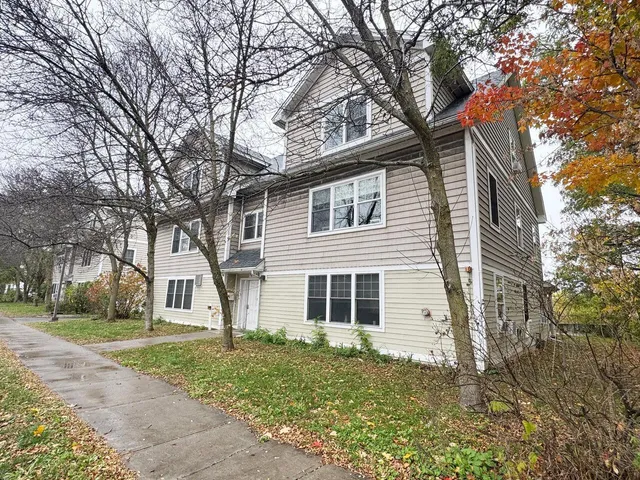 $245,000 | 354 Manhattan Drive, Unit 10, Burlington, VT 05401