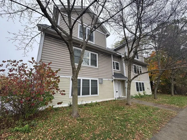 $245,000 | 354 Manhattan Drive, Unit 10, Burlington, VT 05401