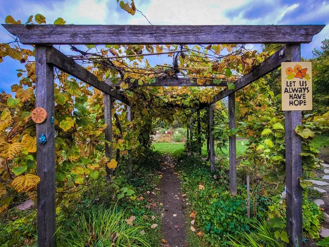 $245,000 | 354 Manhattan Drive, Unit 10, Burlington, VT 05401