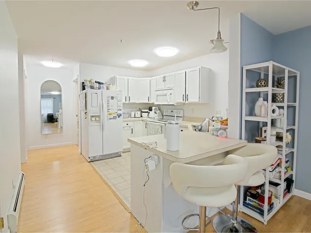 $245,000 | 354 Manhattan Drive, Unit 10, Burlington, VT 05401