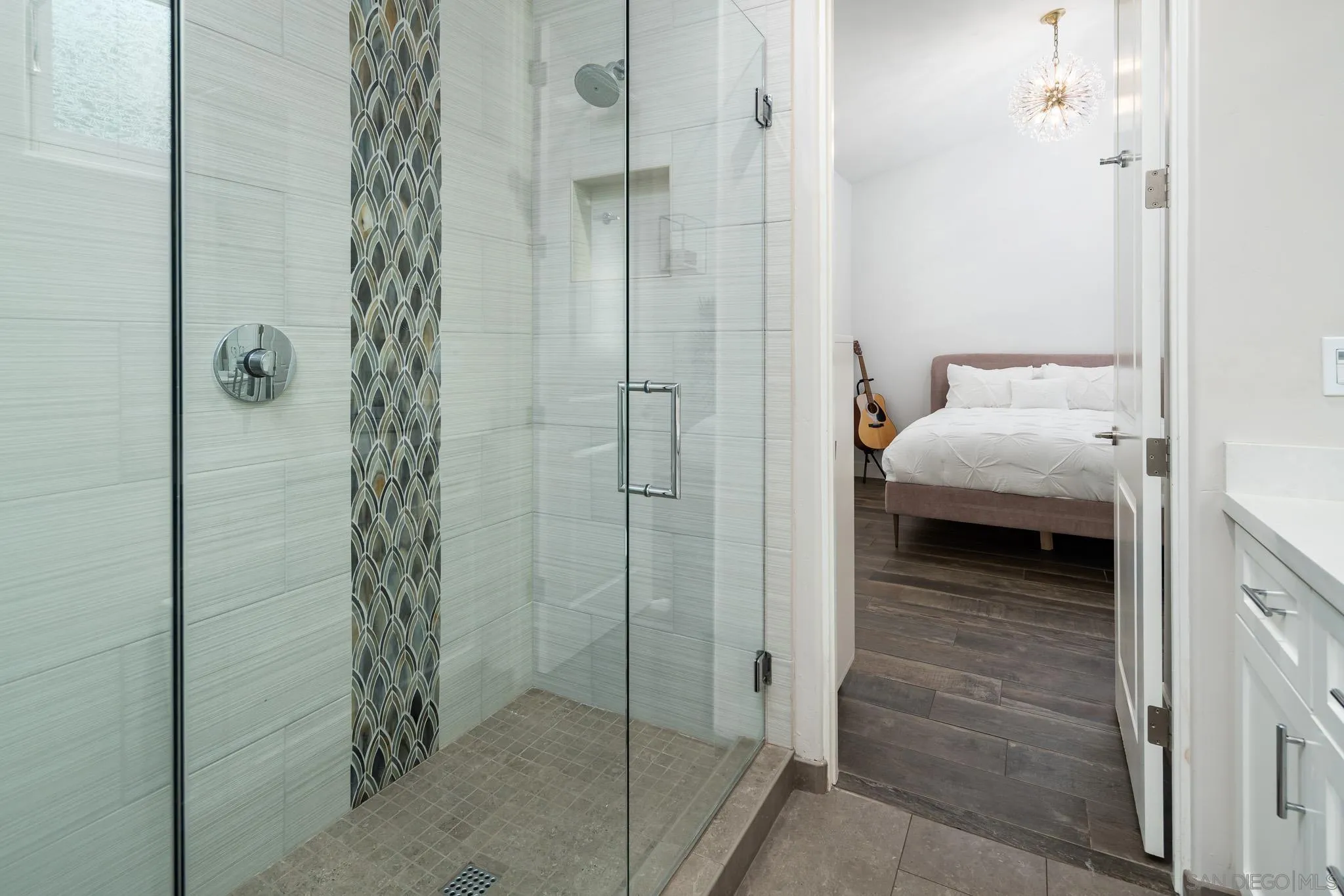 6152 Camino Selva Rancho Santa Fe, CA 92067 - Photo 33 of 37 a en suite bathroom with a shower