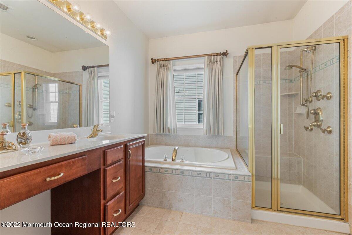 33 Yates Road Manalapan, NJ 07726 - Photo 18 of 33 11-33 Yates Rd, Manalapan, NJ-11