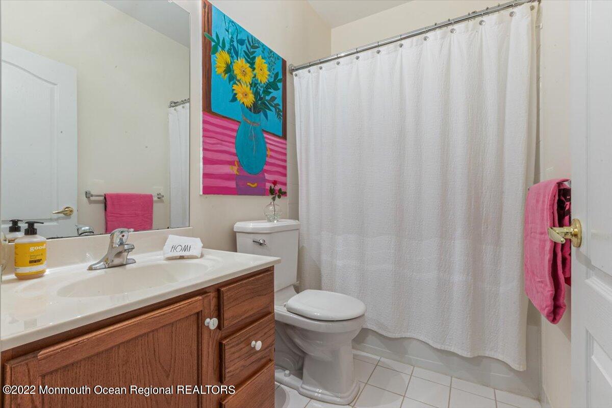 33 Yates Road Manalapan, NJ 07726 - Photo 20 of 33 19-33 Yates Rd, Manalapan, NJ-19