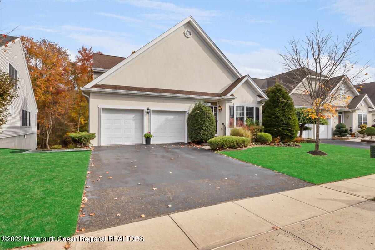33 Yates Road Manalapan, NJ 07726 - Photo 2 of 33 01-33 Yates Rd, Manalapan, NJ-1