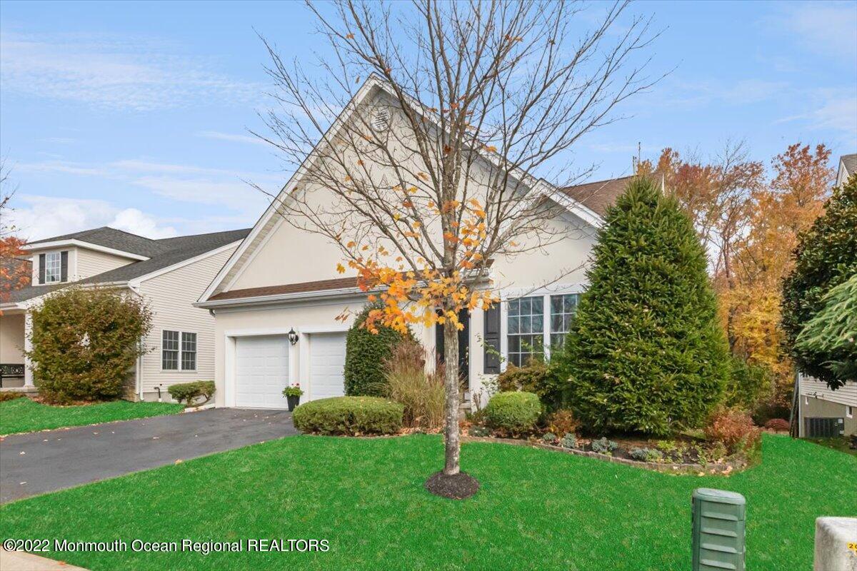 33 Yates Road Manalapan, NJ 07726 - Photo 3 of 33 03-33 Yates Rd, Manalapan, NJ-3