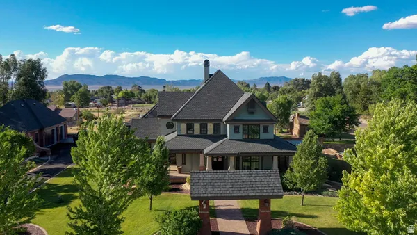 $3,200,000 | 426 West Center Street, Parowan, UT 84761