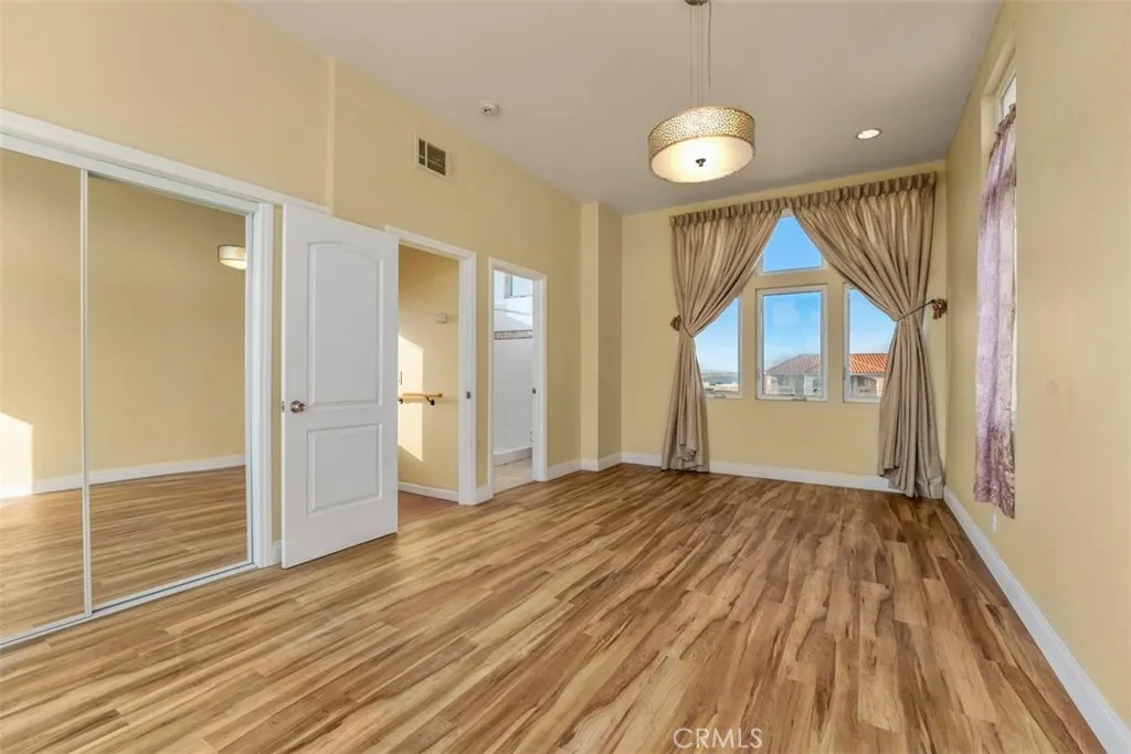 55 Surfside Avenue Surfside, CA 92649 - Photo 32 of 51