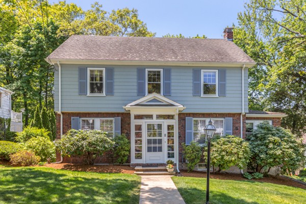 11 Powder House Rd Extension Medford, MA 02155 - Photo 1 of 28 Gallery Image 1