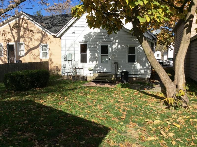 605 Indiana Street Decatur, IN 46733 - Photo 3 of 10
