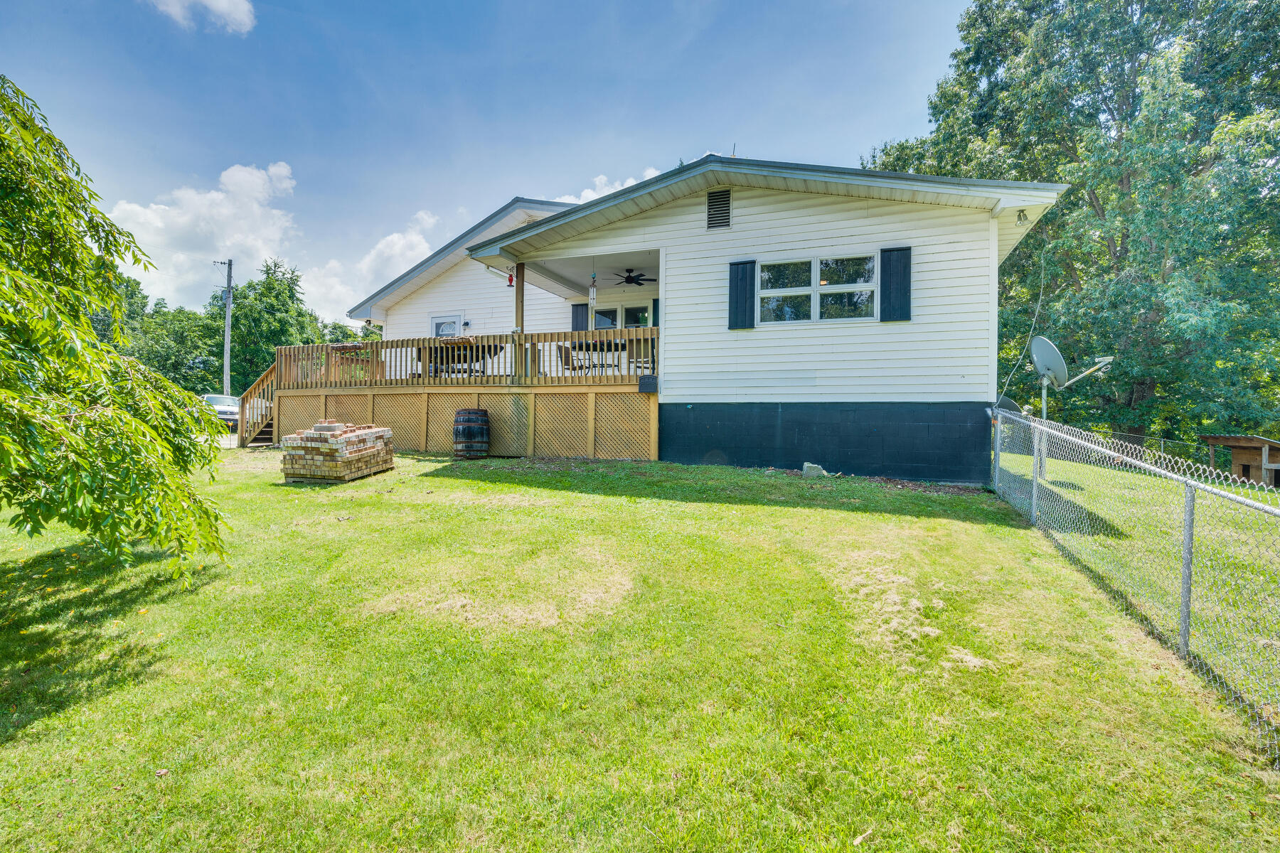 3770 Jearoldstown Road Chuckey, TN 37641 - Photo 1 of 55 001