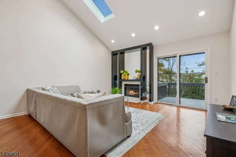 22 Moran Road West Orange, NJ 07052 - Photo 8 of 50