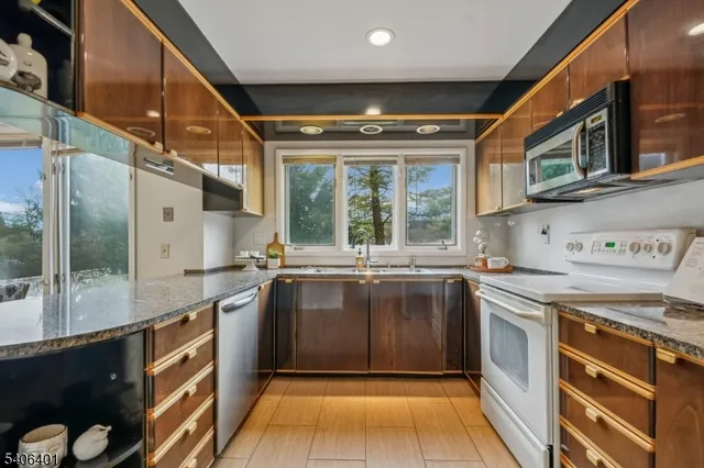 $725,000 | 22 Moran Road, West Orange, NJ 07052