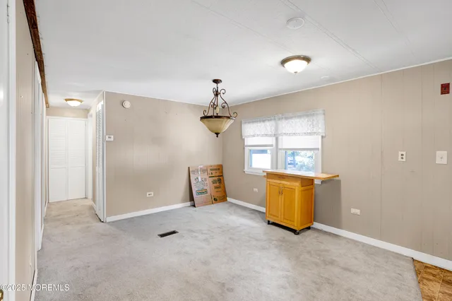 a view of a window in an empty room