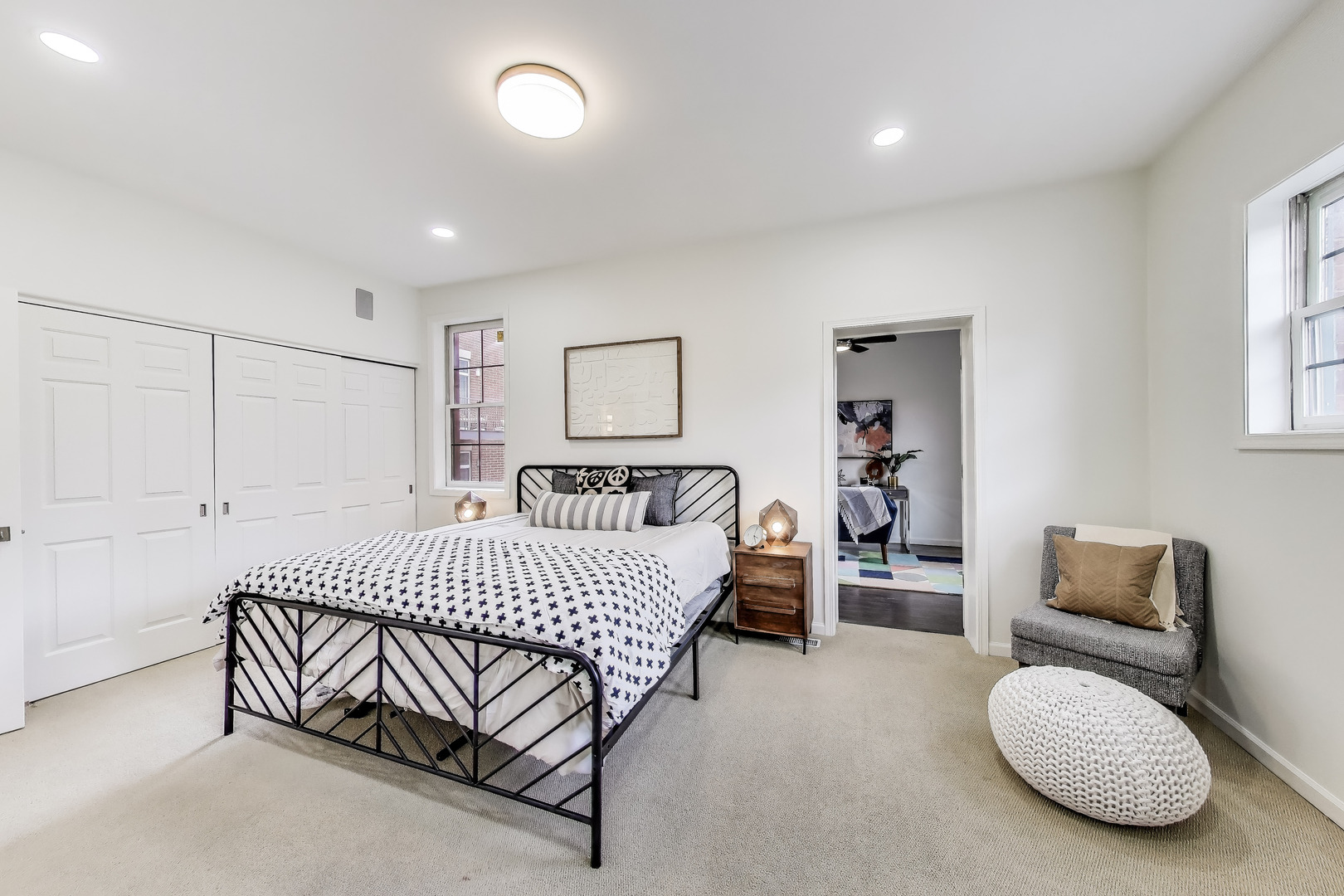 1034 West Monroe Street Chicago, IL 60607 - Photo 9 of 26 a bedroom with furniture and a couch