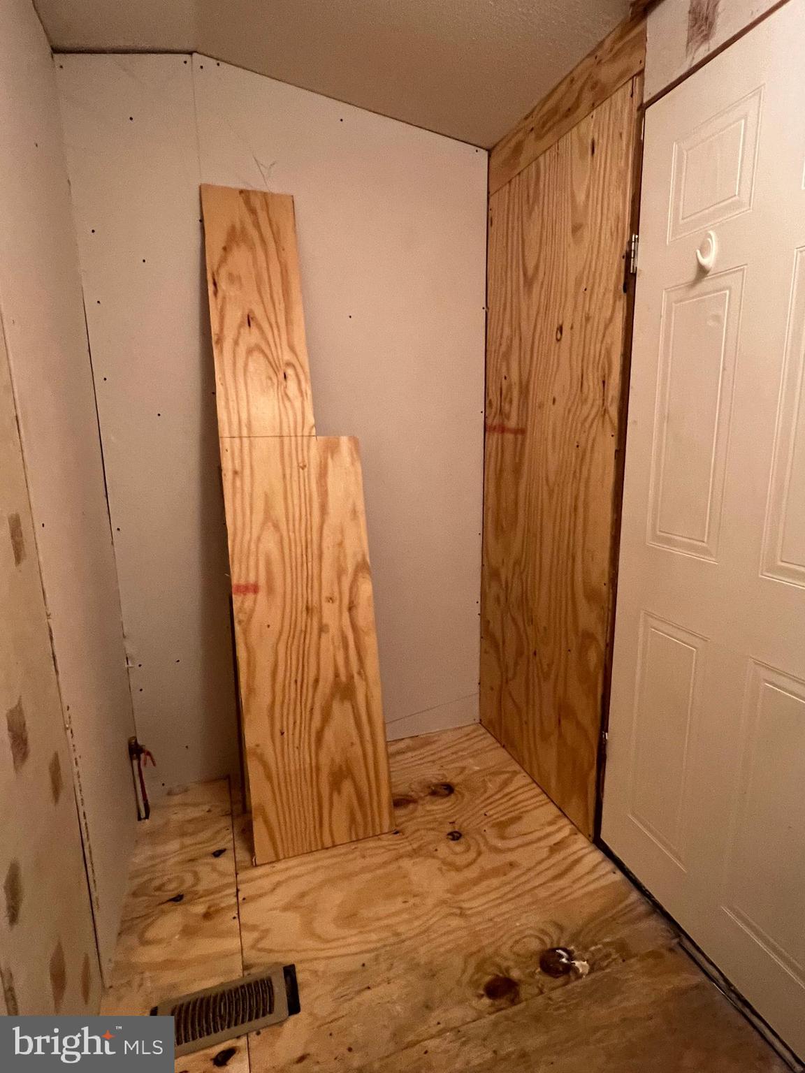 4328 Ridge Road, Unit 14 Mount Airy, MD 21771 - Photo 35 of 42 a bathroom with a shower and a sink