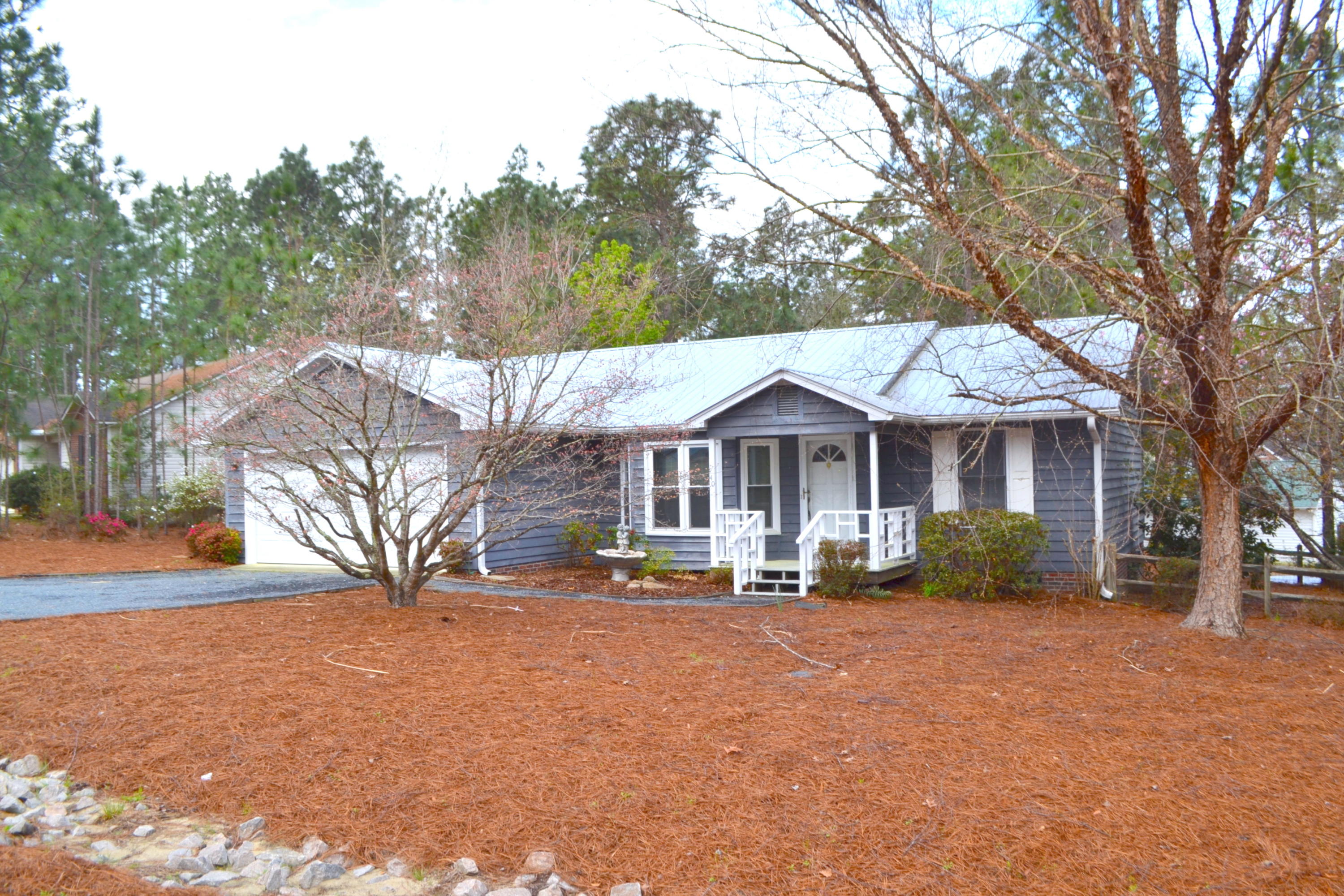 40 Sawmill Road East Pinehurst, NC 28374 - Photo 1 of 19 Front