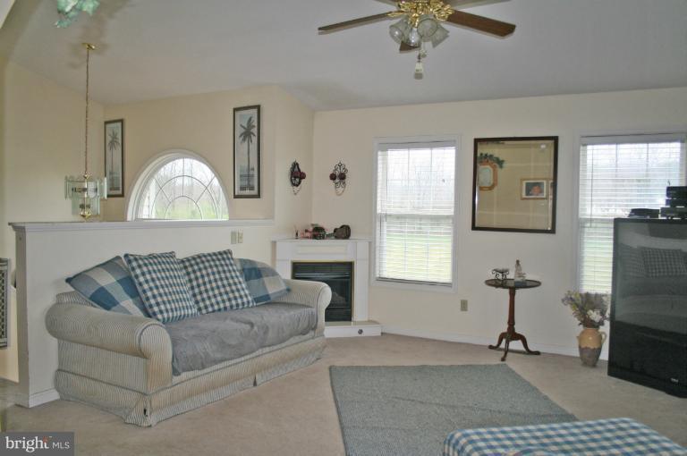 330 Ruebuck Road Clear Brook, VA 22624 - Photo 7 of 20 Living Room