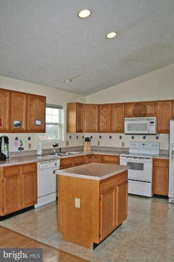 330 Ruebuck Road Clear Brook, VA 22624 - Photo 8 of 20 Kitchen