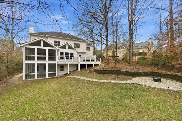 $875,000 | 3334 Trails End Road Northeast, Roswell, GA 30075