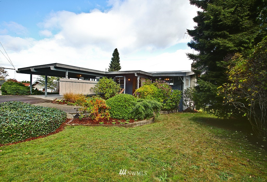 22584 Jefferson Point Road Northeast Kingston, WA 98346 - Photo 1 of 25 Gallery Image 1