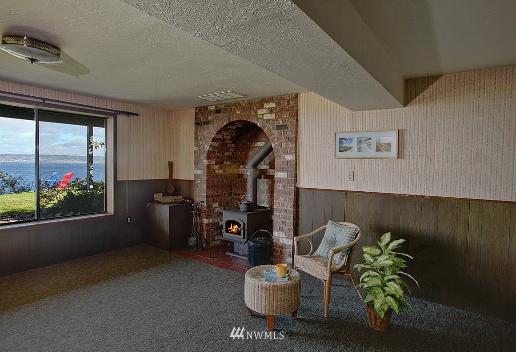 22584 Jefferson Point Road Northeast Kingston, WA 98346 - Photo 13 of 25 Gallery Image 13