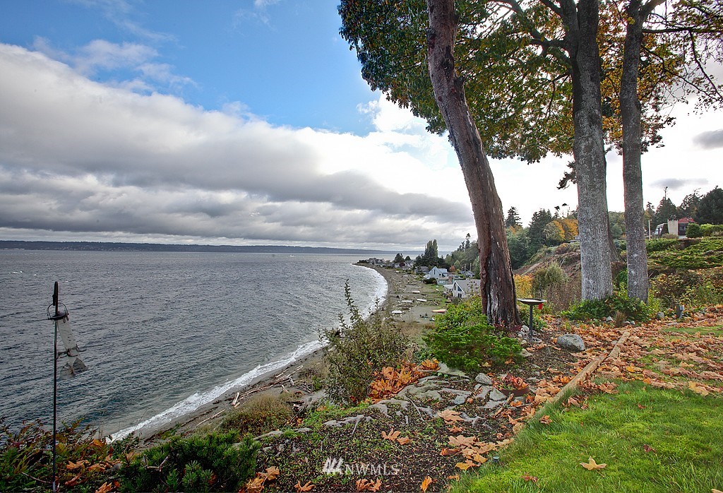 22584 Jefferson Point Road Northeast Kingston, WA 98346 - Photo 16 of 25 Gallery Image 16
