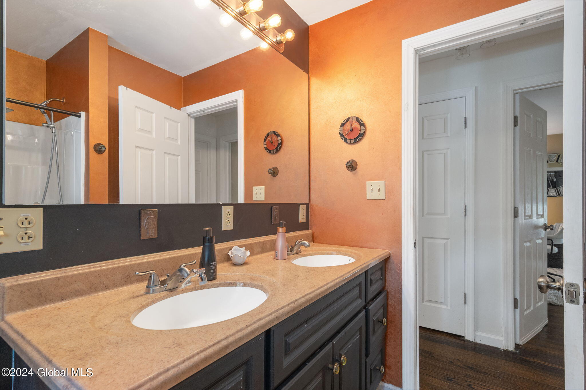 22 Merritt Drive Rotterdam, NY 12306 - Photo 20 of 40 16-22MerrittRd_16