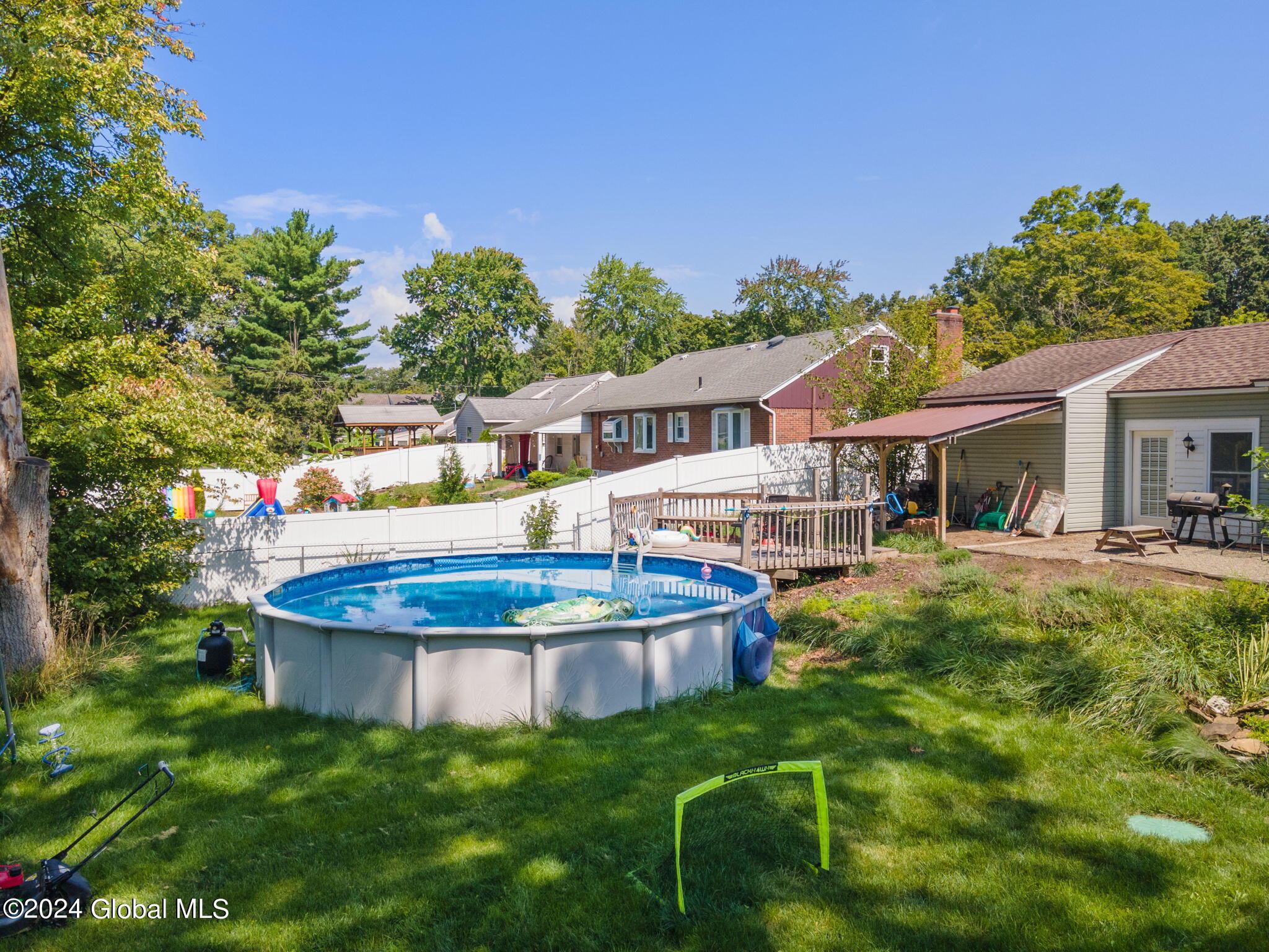 22 Merritt Drive Rotterdam, NY 12306 - Photo 34 of 40 37-22MerrittRd_37