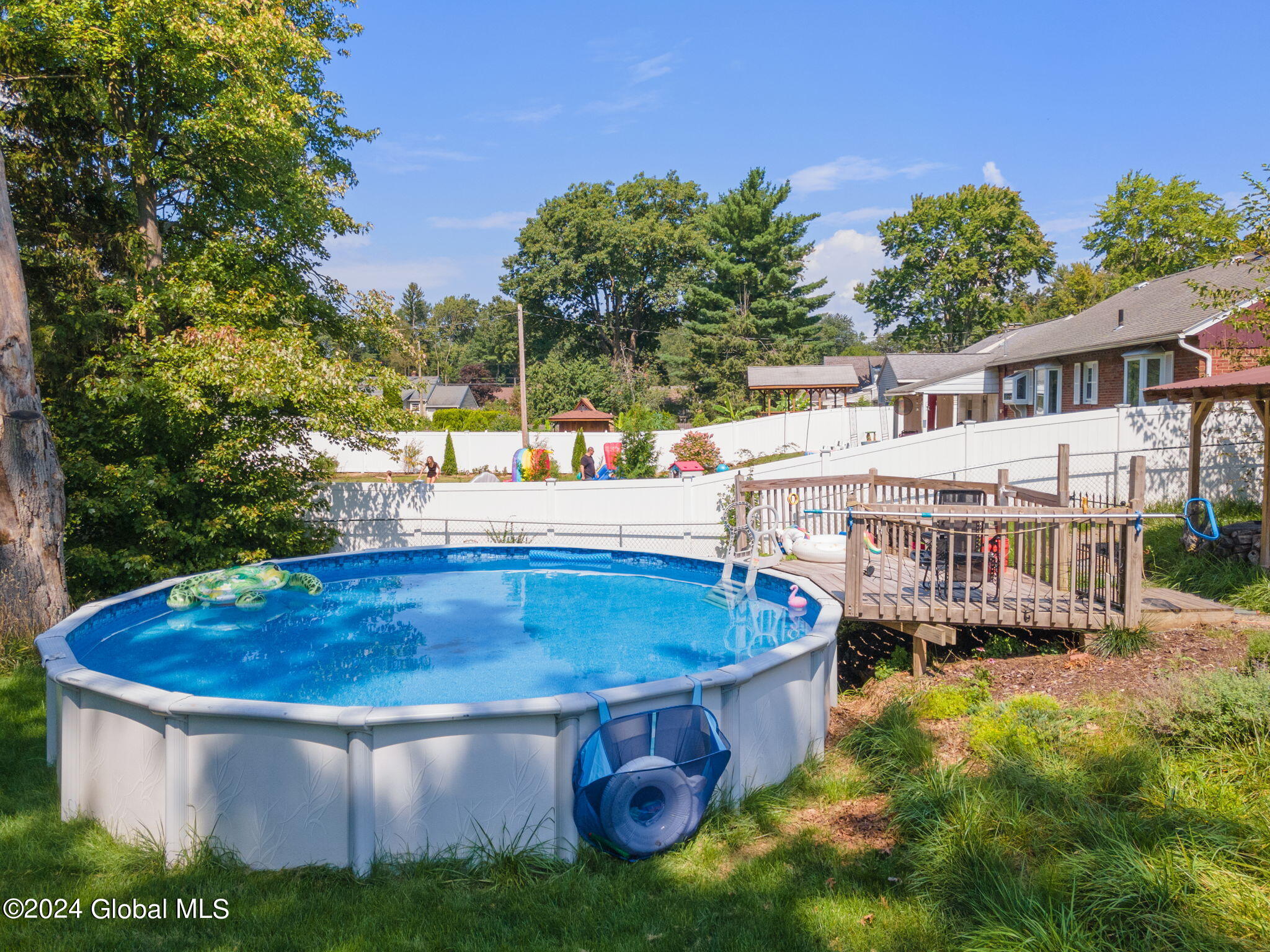 22 Merritt Drive Rotterdam, NY 12306 - Photo 36 of 40 39-22MerrittRd_39