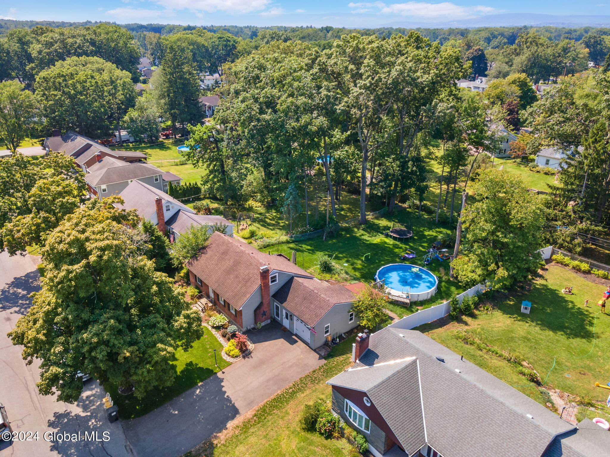 22 Merritt Drive Rotterdam, NY 12306 - Photo 38 of 40 41-22MerrittRd_41