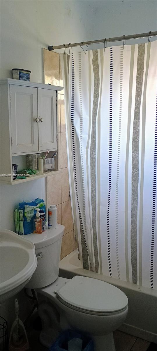821 Southwest 11th Street Miami, FL 33130 - Photo 4 of 8