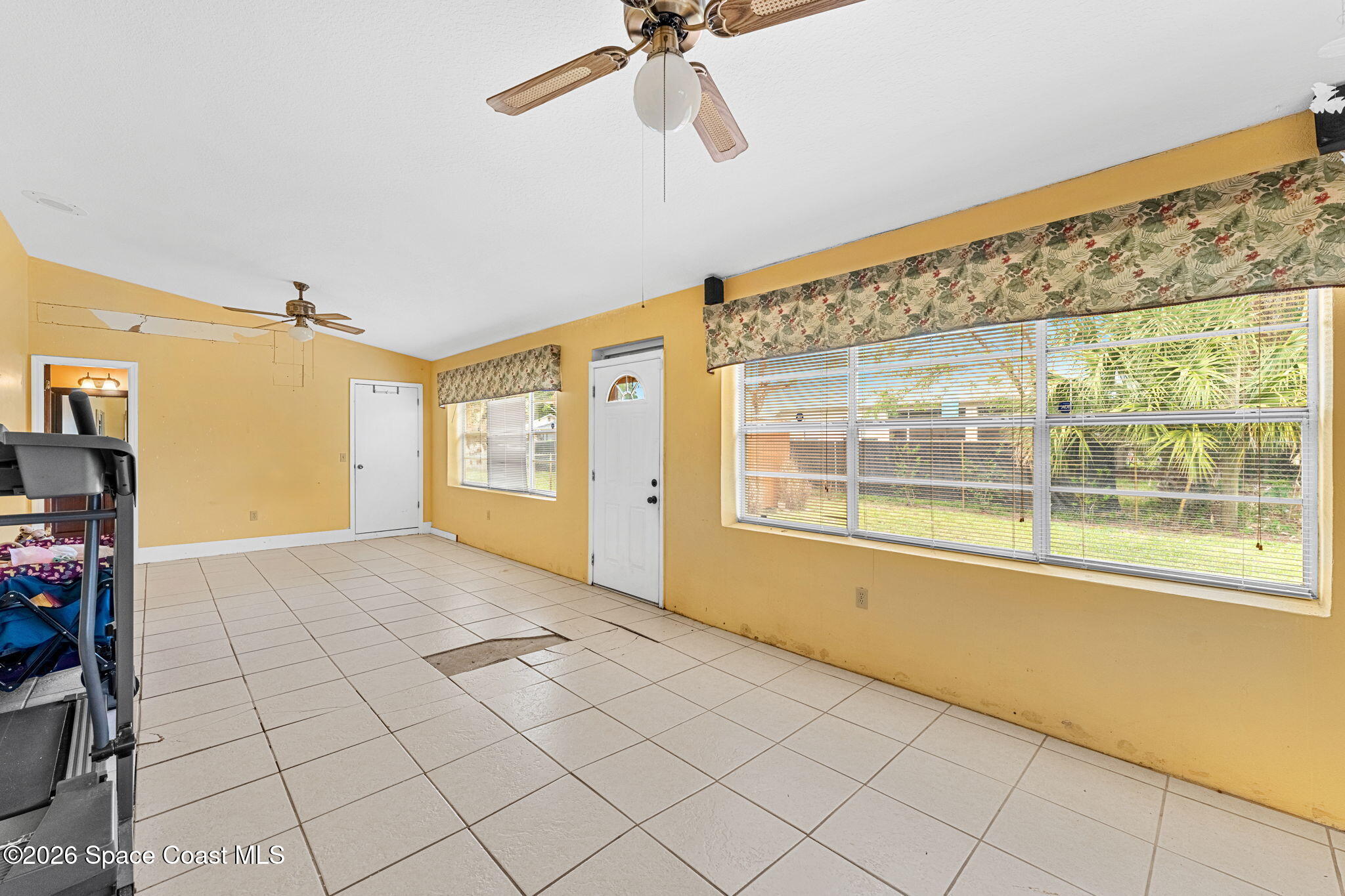 597 Balcom Terrace Southeast Palm Bay, FL 32909 - Photo 16 of 47 Enclosed Lanai Views