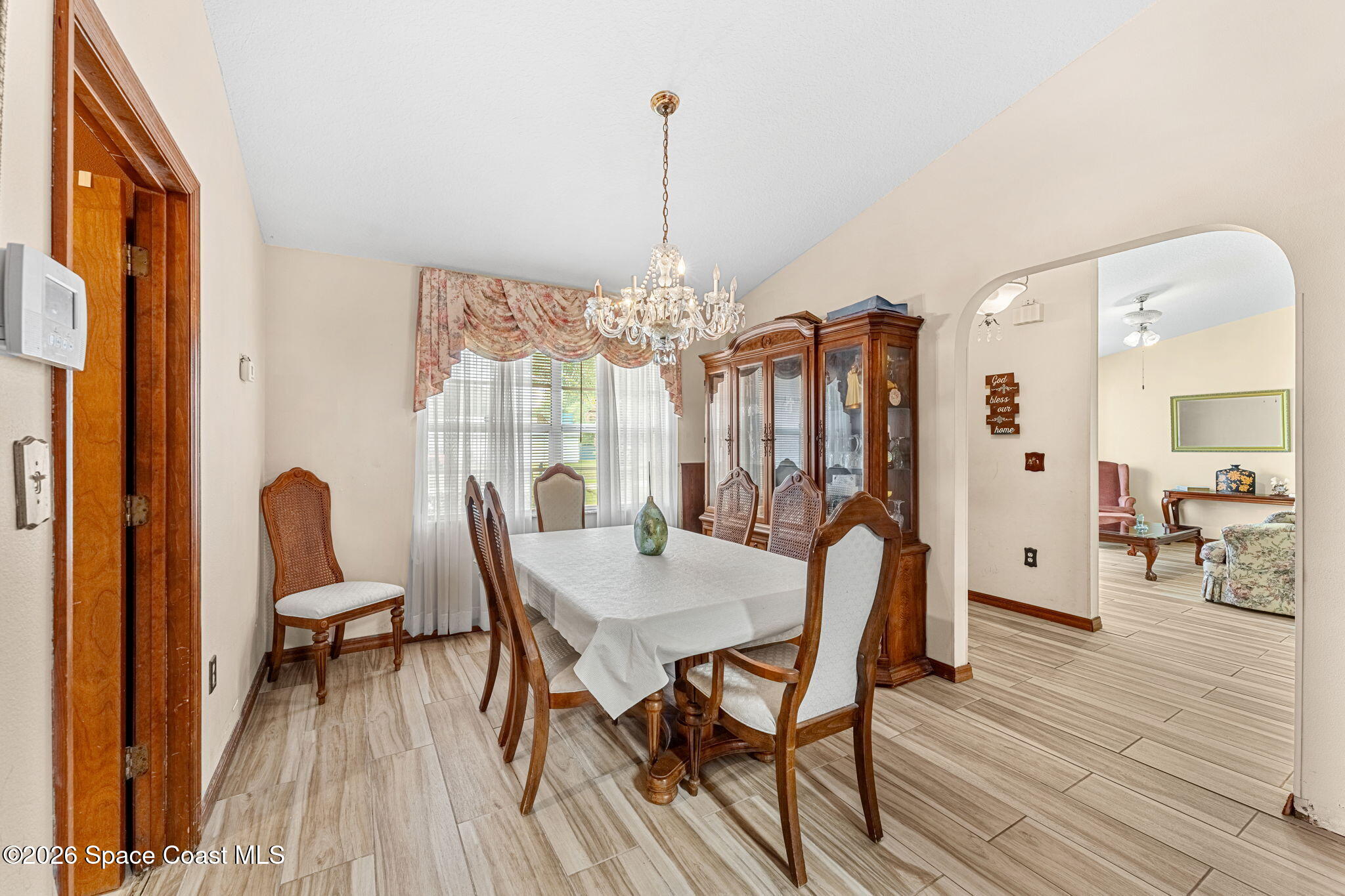 597 Balcom Terrace Southeast Palm Bay, FL 32909 - Photo 19 of 47 Dining Room Views