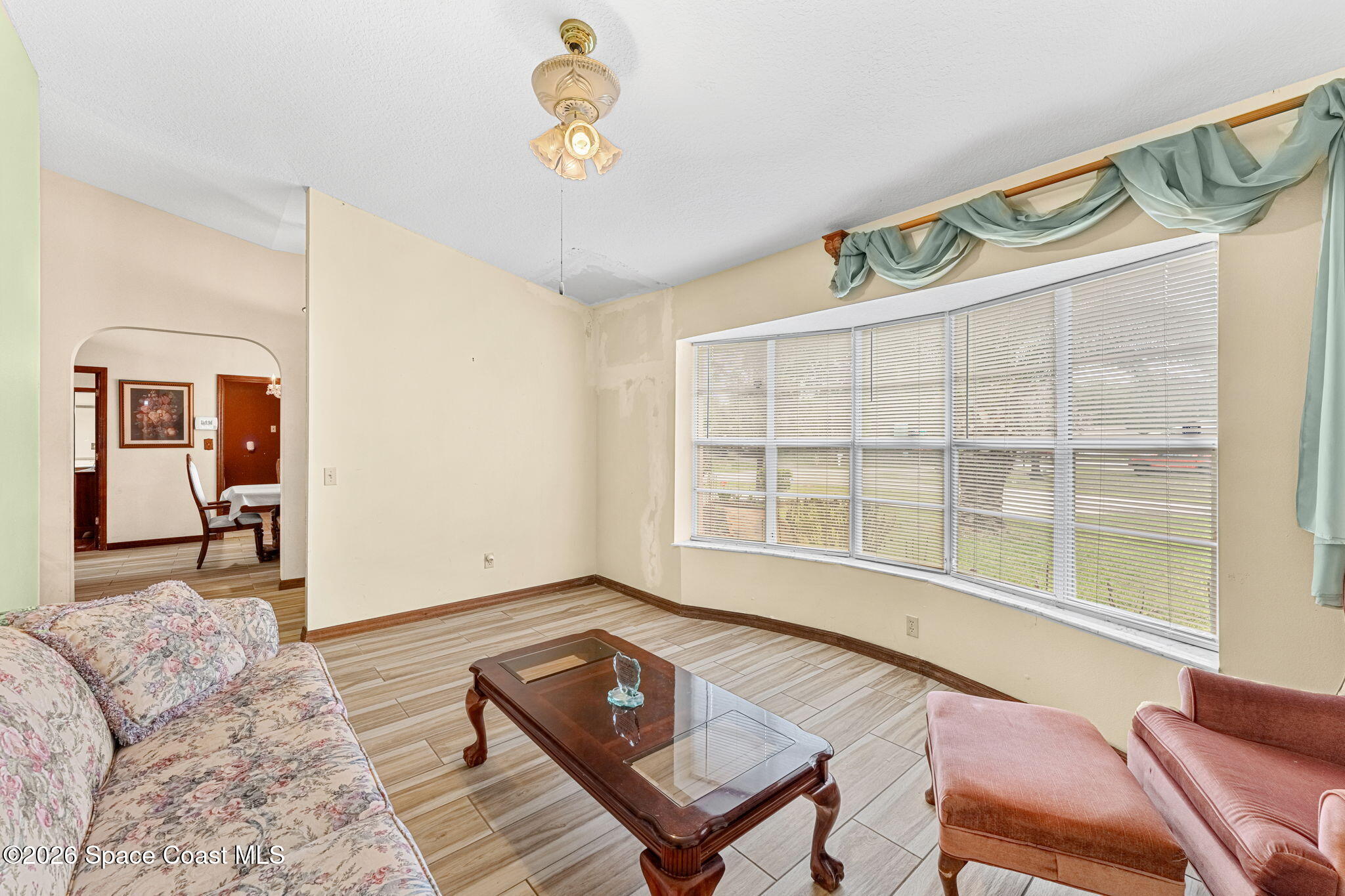 597 Balcom Terrace Southeast Palm Bay, FL 32909 - Photo 21 of 47 Family Room Views