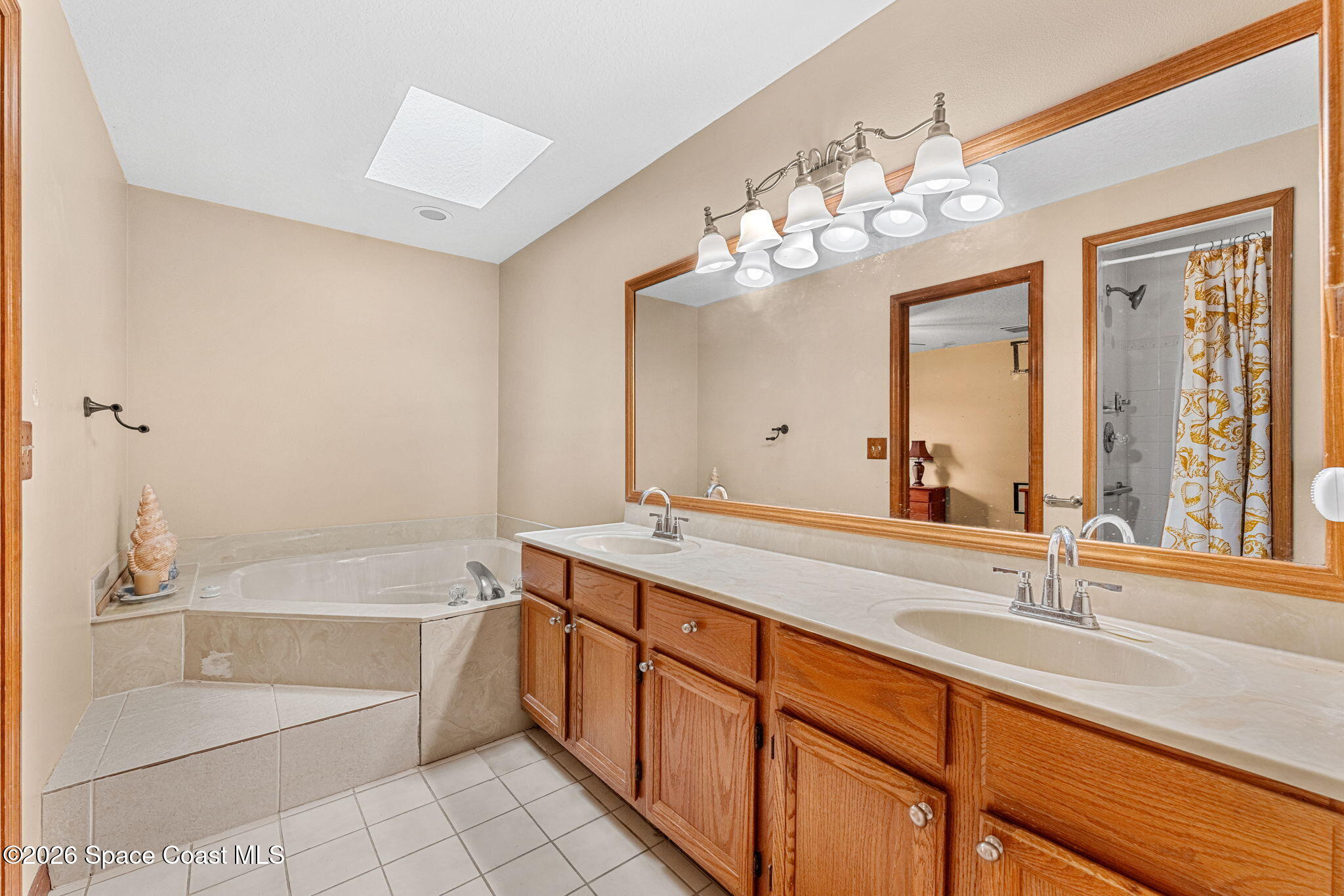597 Balcom Terrace Southeast Palm Bay, FL 32909 - Photo 24 of 47 Ensuite Bathroom 1 Views