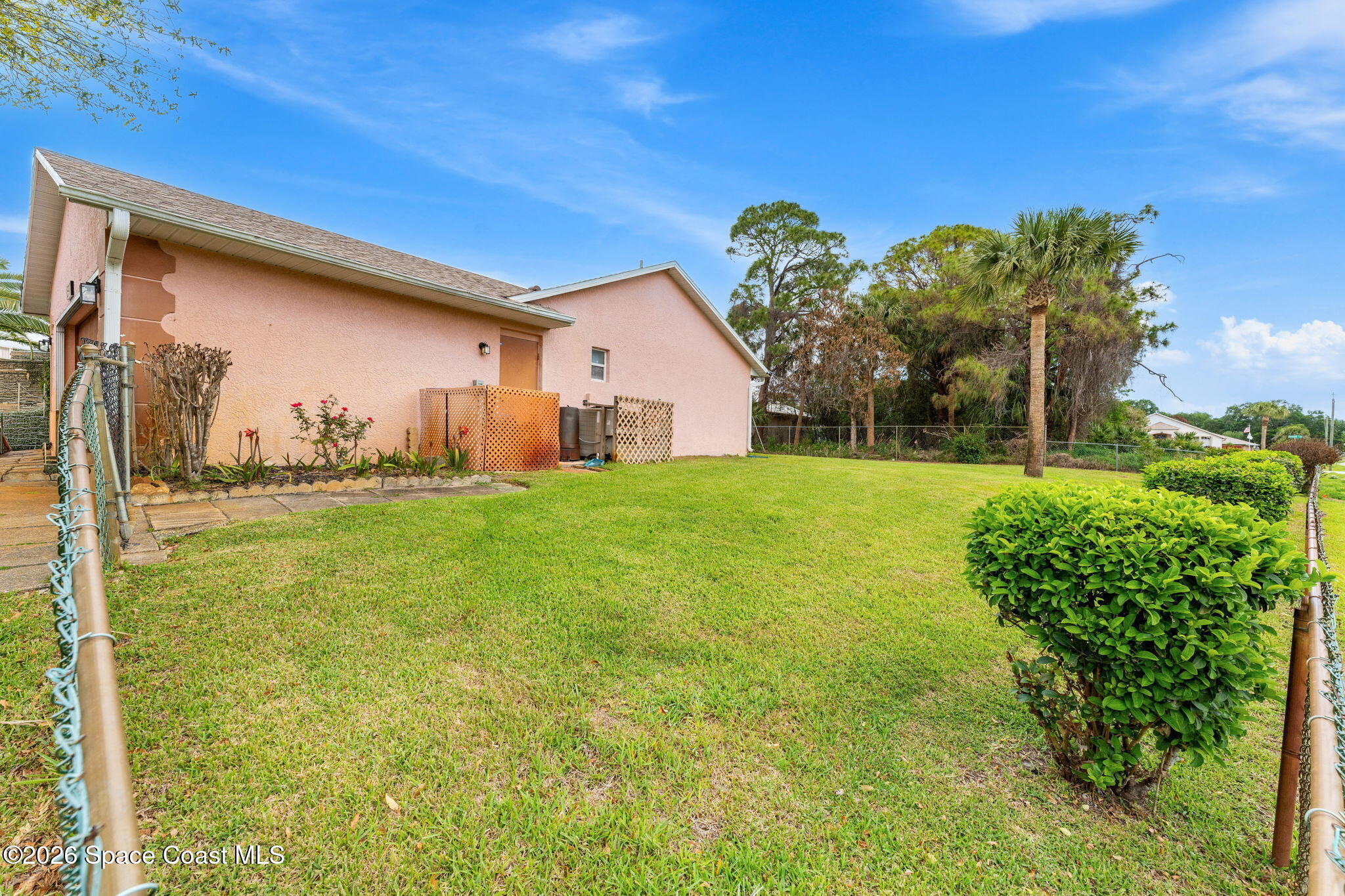 597 Balcom Terrace Southeast Palm Bay, FL 32909 - Photo 37 of 47 Backyard Views