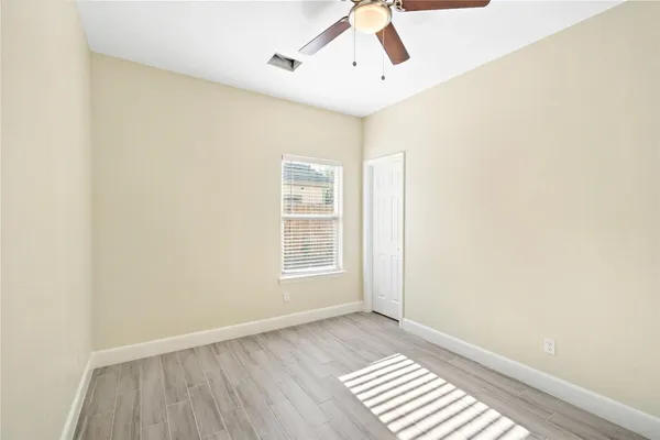 $1,699 | 5618 Ridgeway Drive, Unit B, Houston, TX 77033