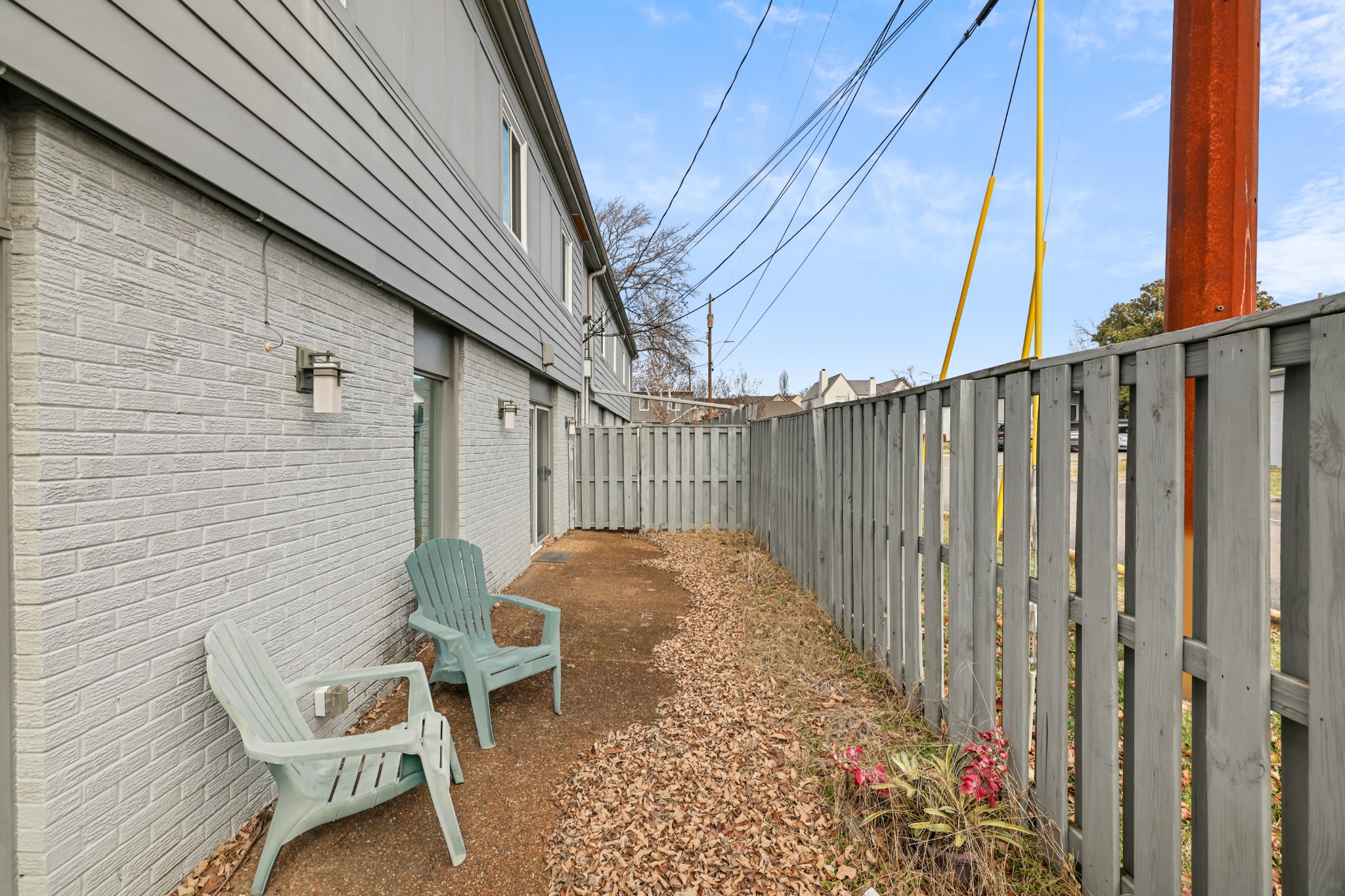 1900 Richard Jones Road, Unit V10 Nashville, TN 37215 - Photo 30 of 49 a view of outdoor space and yard