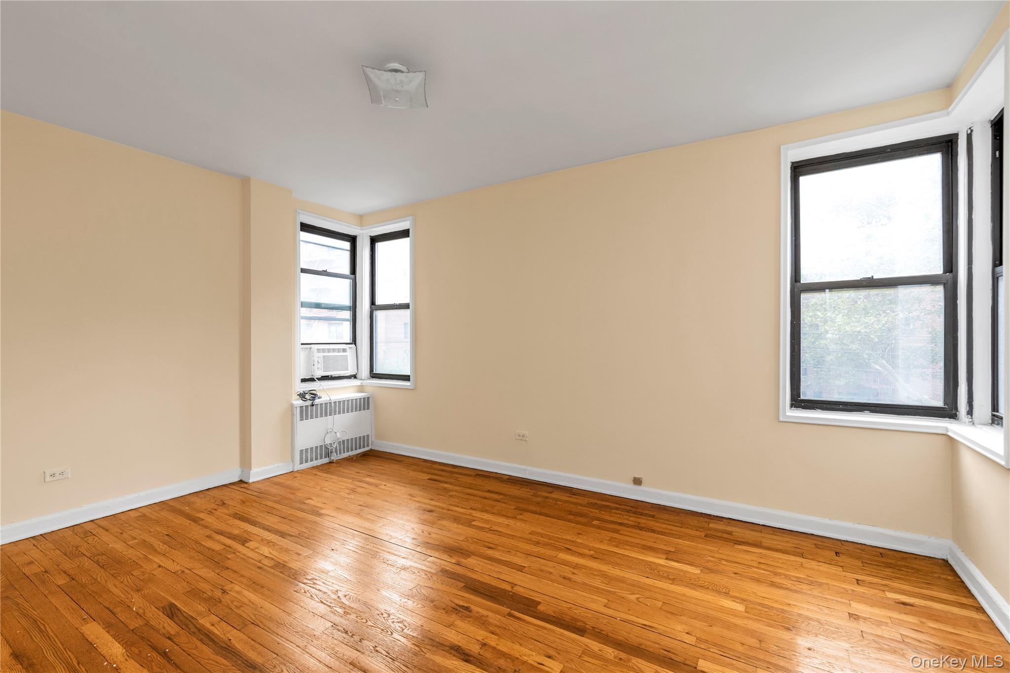141-60 84th Road, Unit 3G Queens, NY 11435 - Photo 9 of 13 Gallery Image 9