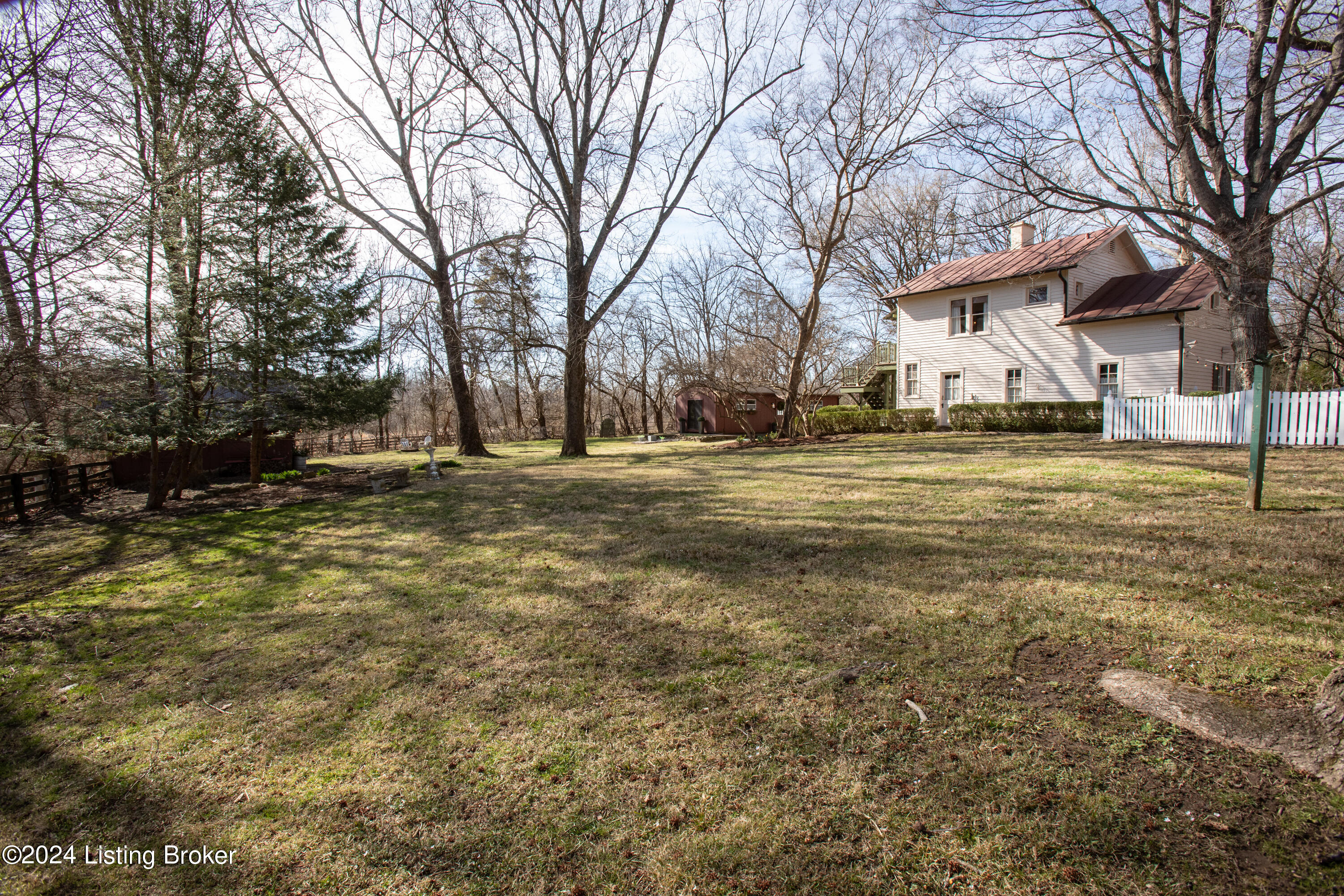 1902 Evergreen Road Anchorage, KY 40223 - Photo 58 of 72 Evergreen195