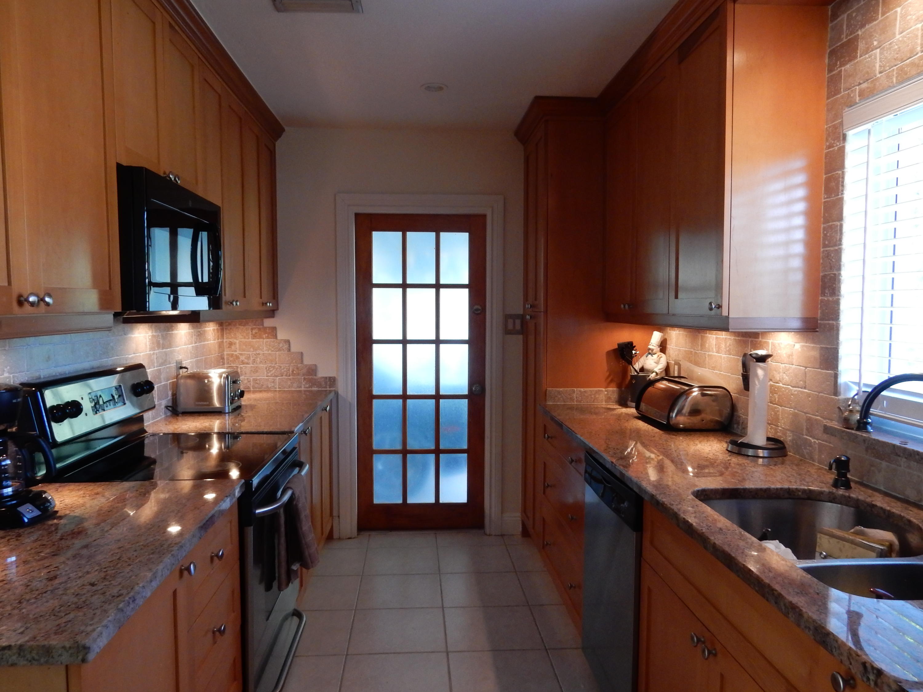 20 Forest Hills Lane Boca Raton, FL 33431 - Photo 3 of 36 kitchen