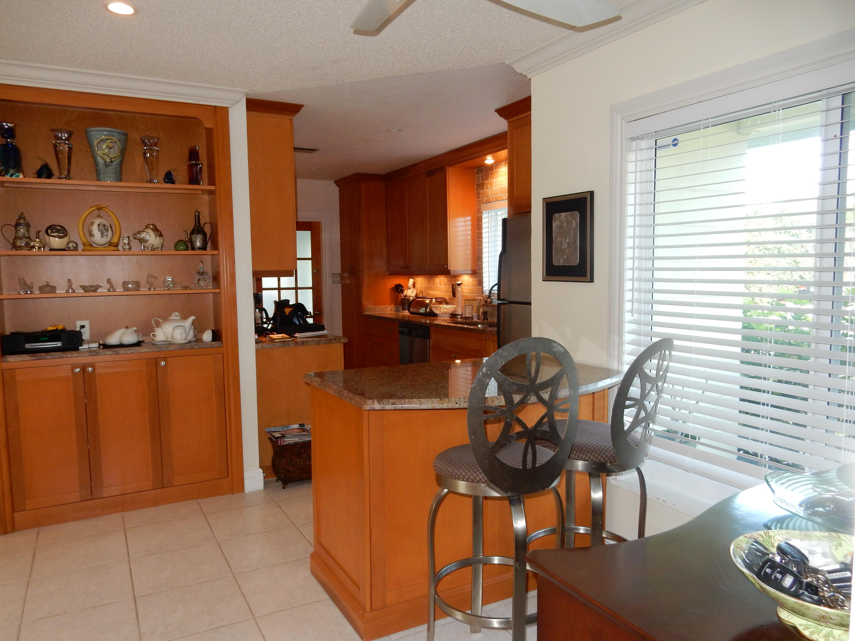 20 Forest Hills Lane Boca Raton, FL 33431 - Photo 9 of 36 20 dining area