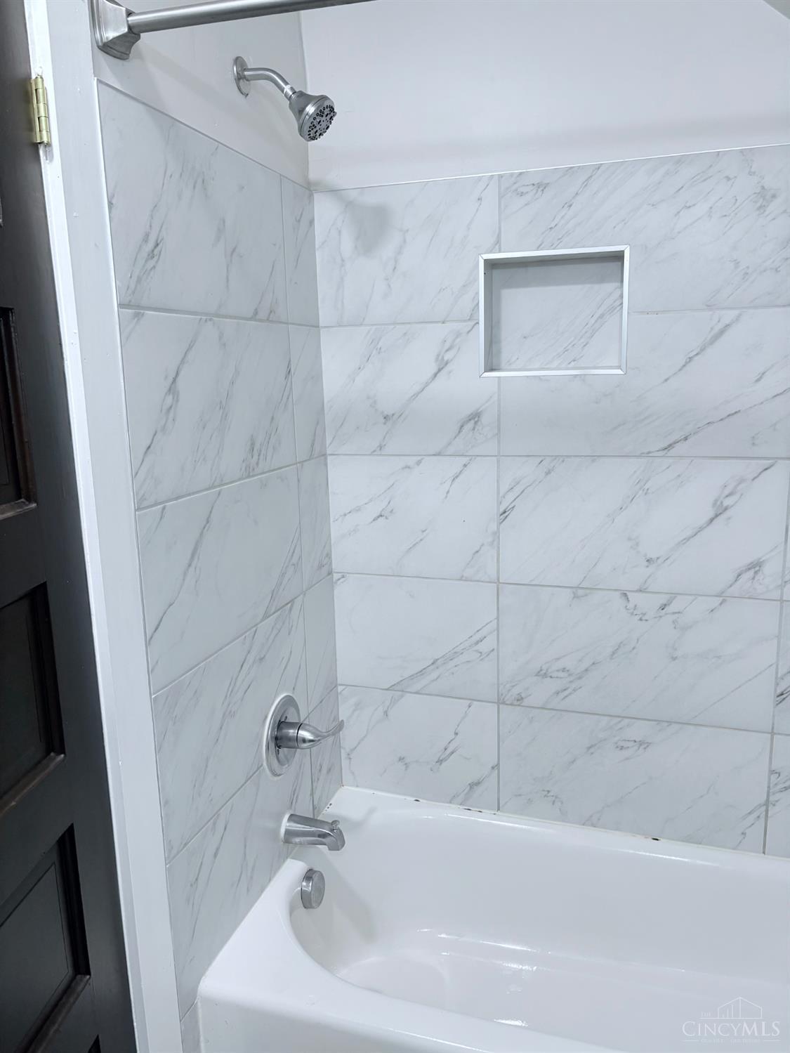 2757 Madison Road, Unit 3 Cincinnati, OH 45209 - Photo 10 of 12