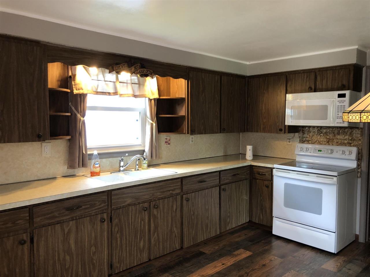 3376 West Wilson Road Clio, MI 48420 - Photo 4 of 41 50051322-3.JPG