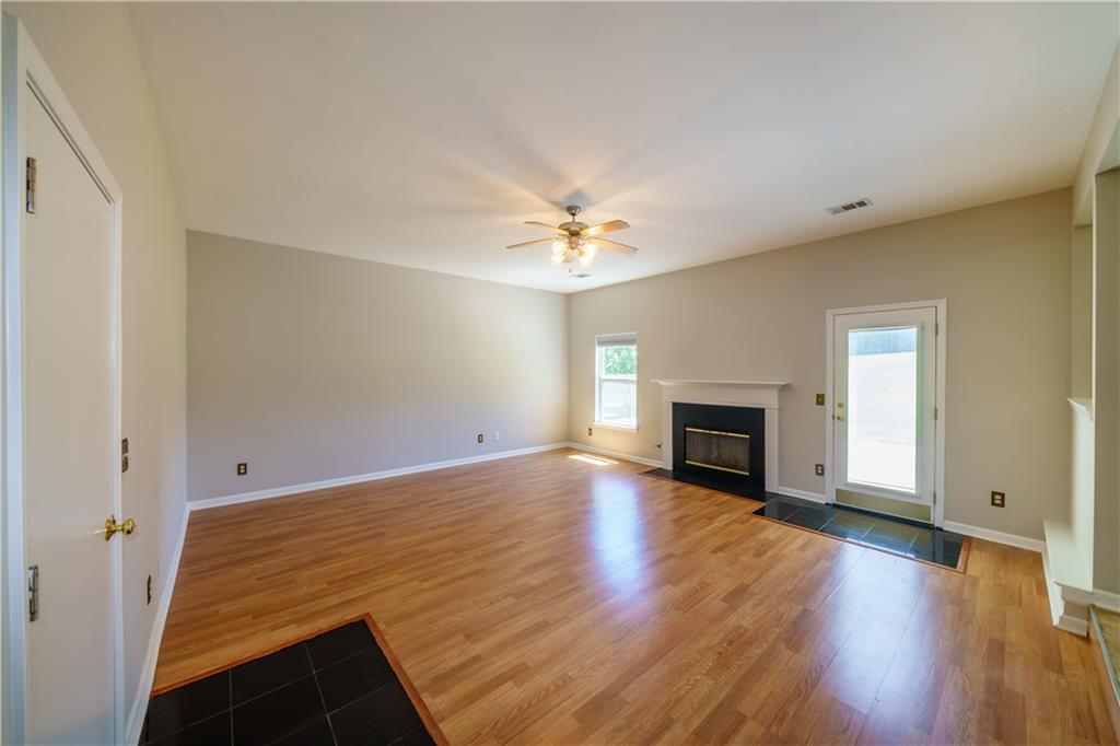 435 Rockbass Road Suwanee, GA 30024 - Photo 7 of 39