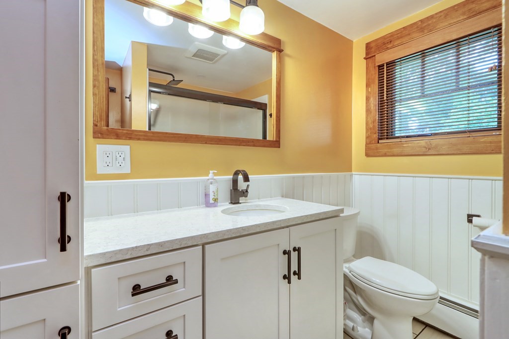 110 Croft Regis Road Westwood, MA 02090 - Photo 12 of 24 Gallery Image 12